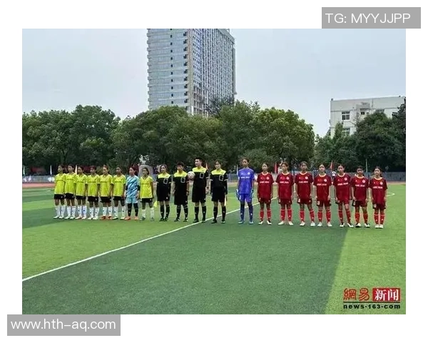 青岛二中足球队奋勇拼搏展现青春风采助力校园体育发展